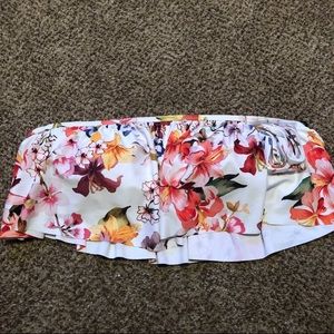 Super cute convertible swim top.